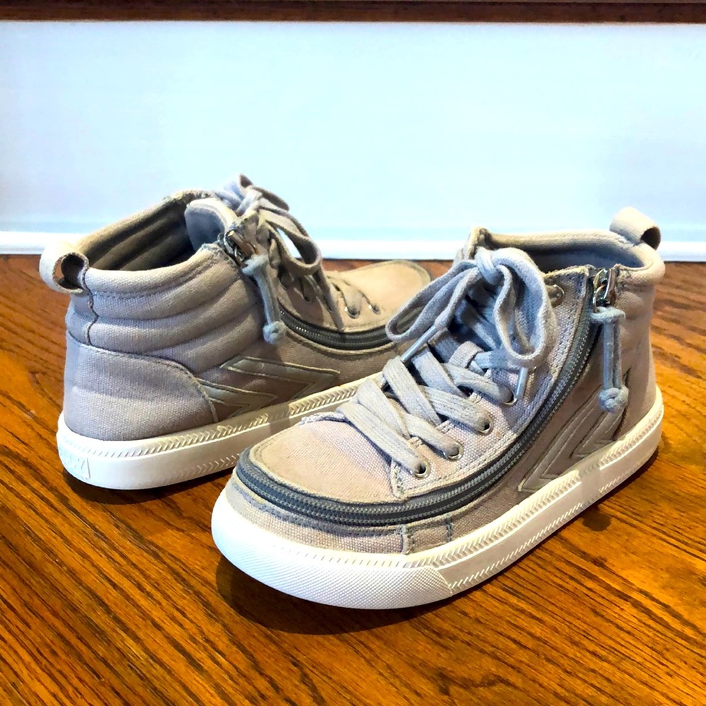 BILLY Sneaker High Tops - Grey/Silver UNISEX KIDS SIZE 2M in Preloved Condition!